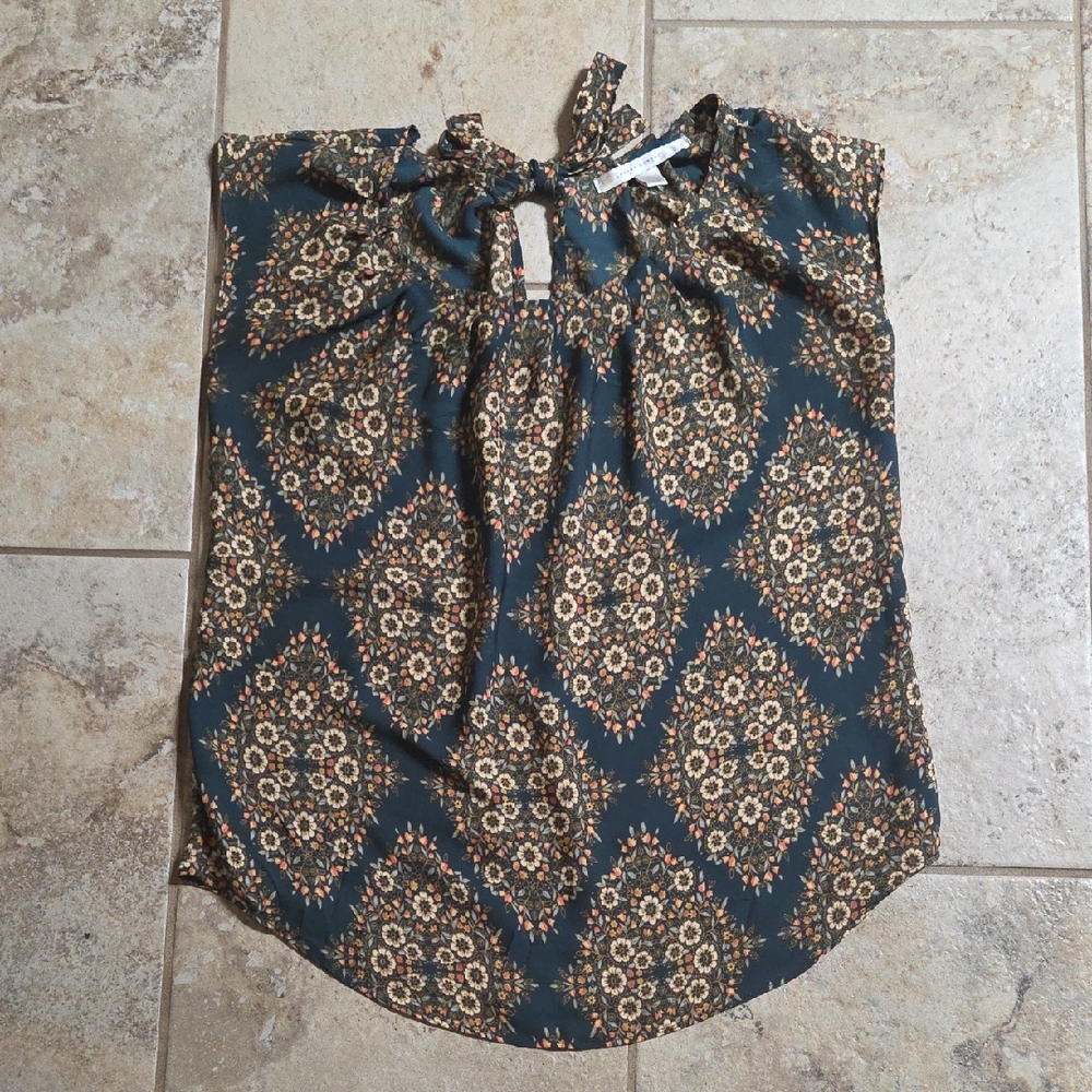 LC Lauren Conrad Floral Patterned Top